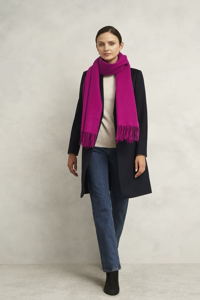 Hobbs London Hobbs London Women's Emery 100% Wool Scarf in Fuchsia - 3