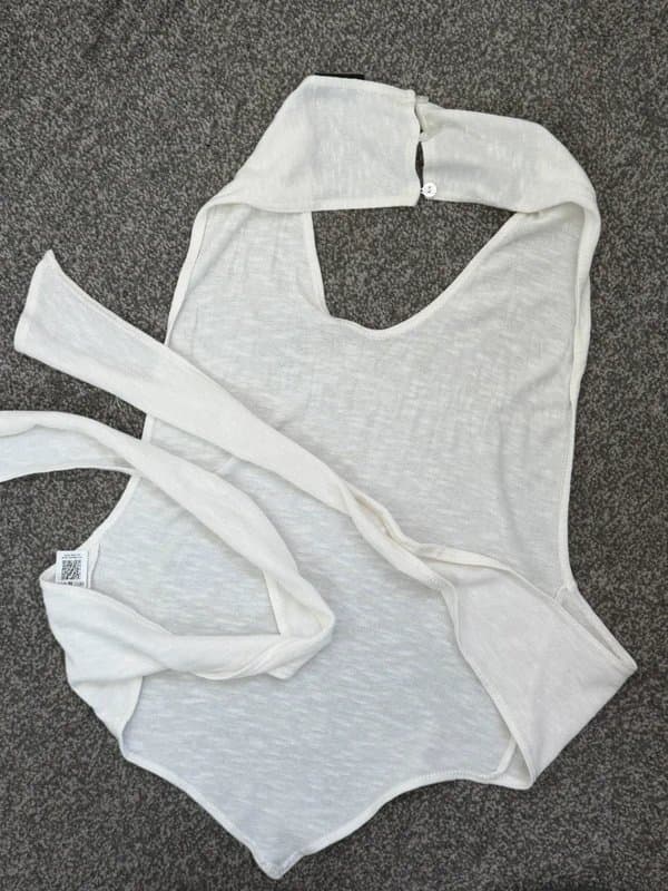 ASOS ASOS Luxe white halter tie wrap top UK 4