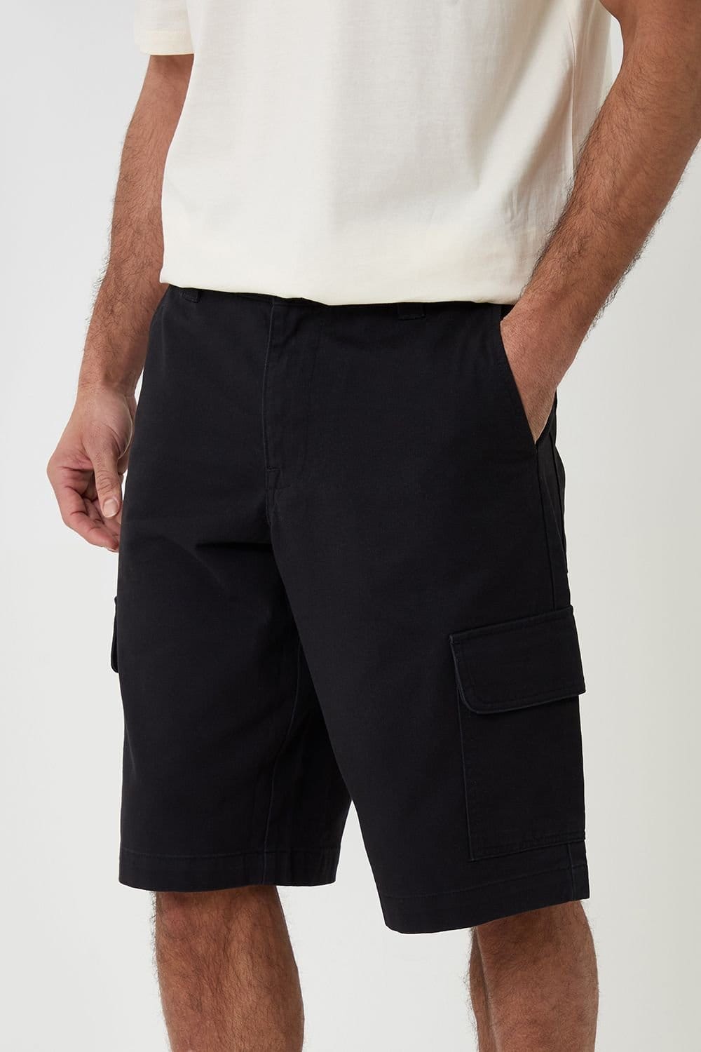 Threadbare Threadbare Men's Baggy Fit Cotton Cargo Shorts in Black - 4