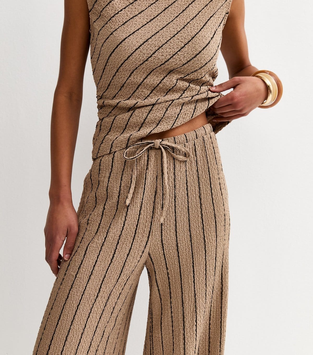 New Look Women's Brown Crinkled Striped Wide Leg Trousers New Look - 4