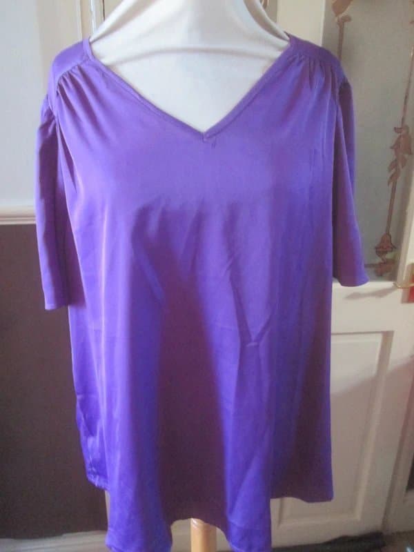 Next Next size 20 purple satin short sleeve top Great condition