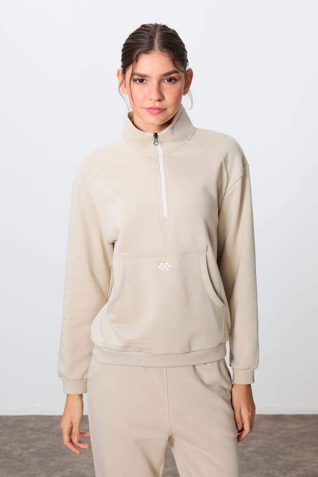 Tommy Life Tommy Life Women's Color-Blocked Fleece Tracksuit Set in Beige - 3