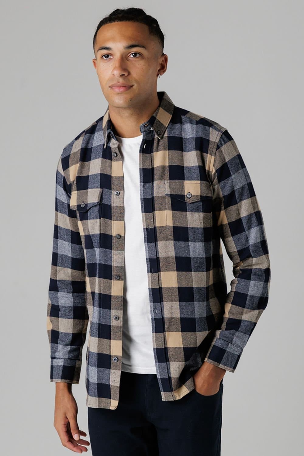 French Connection French Connection Men's Cotton Large Gingham Flannel Long Sleeve Shirt in Ecru