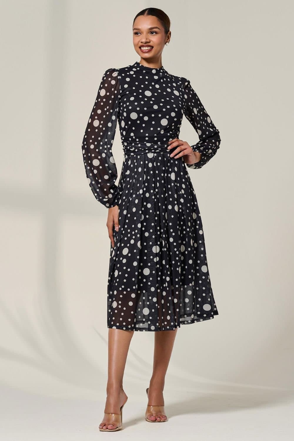 Jolie Moi Jolie Moi Women's Crew Neck Pleated Long Sleeve Midi in Black