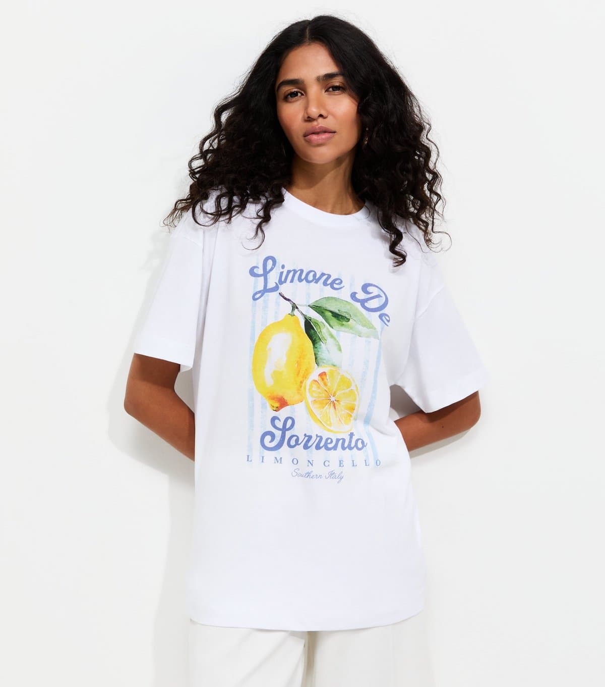 New Look Women's White Lemon Print Oversized Print T-Shirt New Look