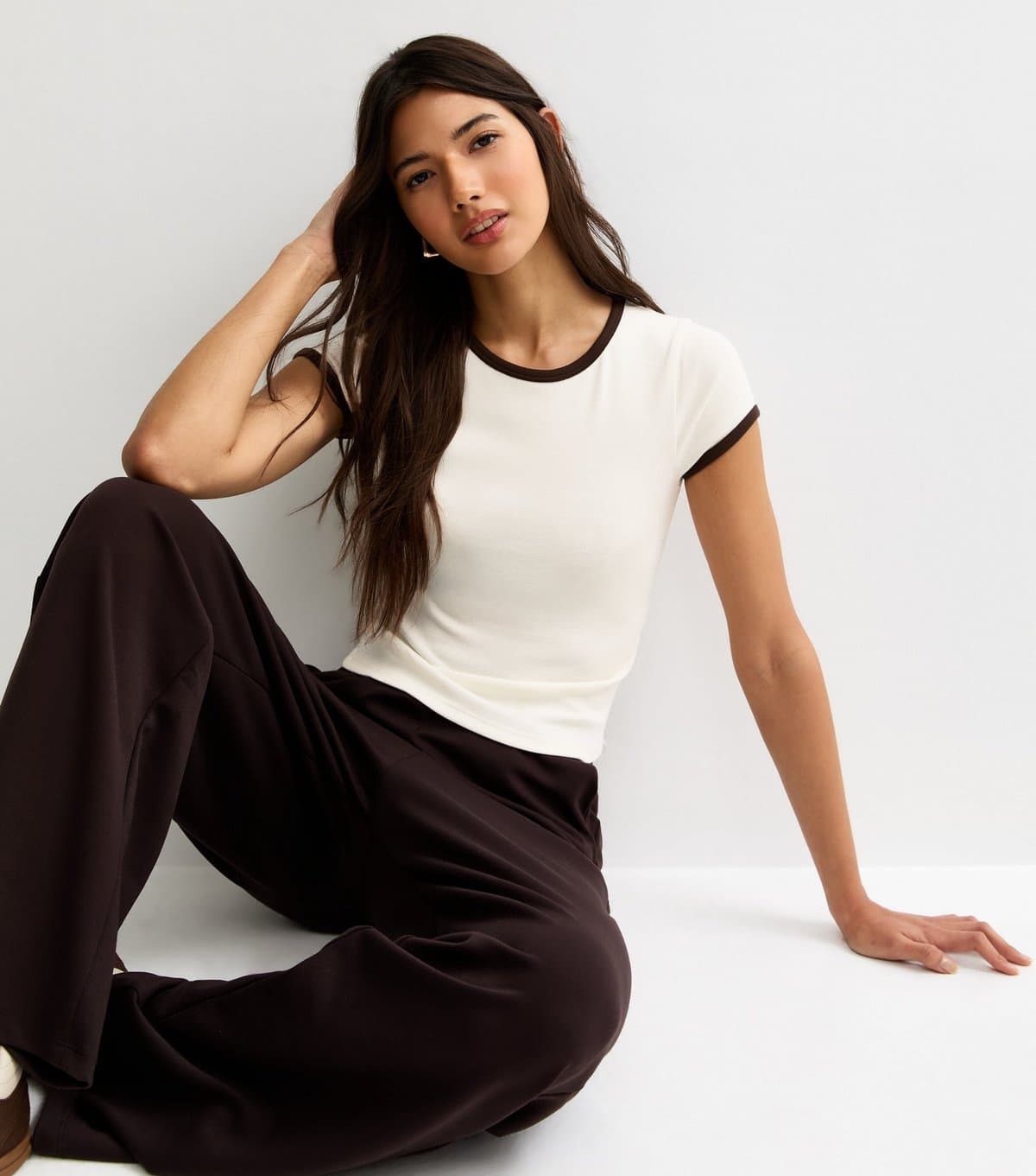 New Look New Look Off White Contrast Trim Baby Tee T-Shirt