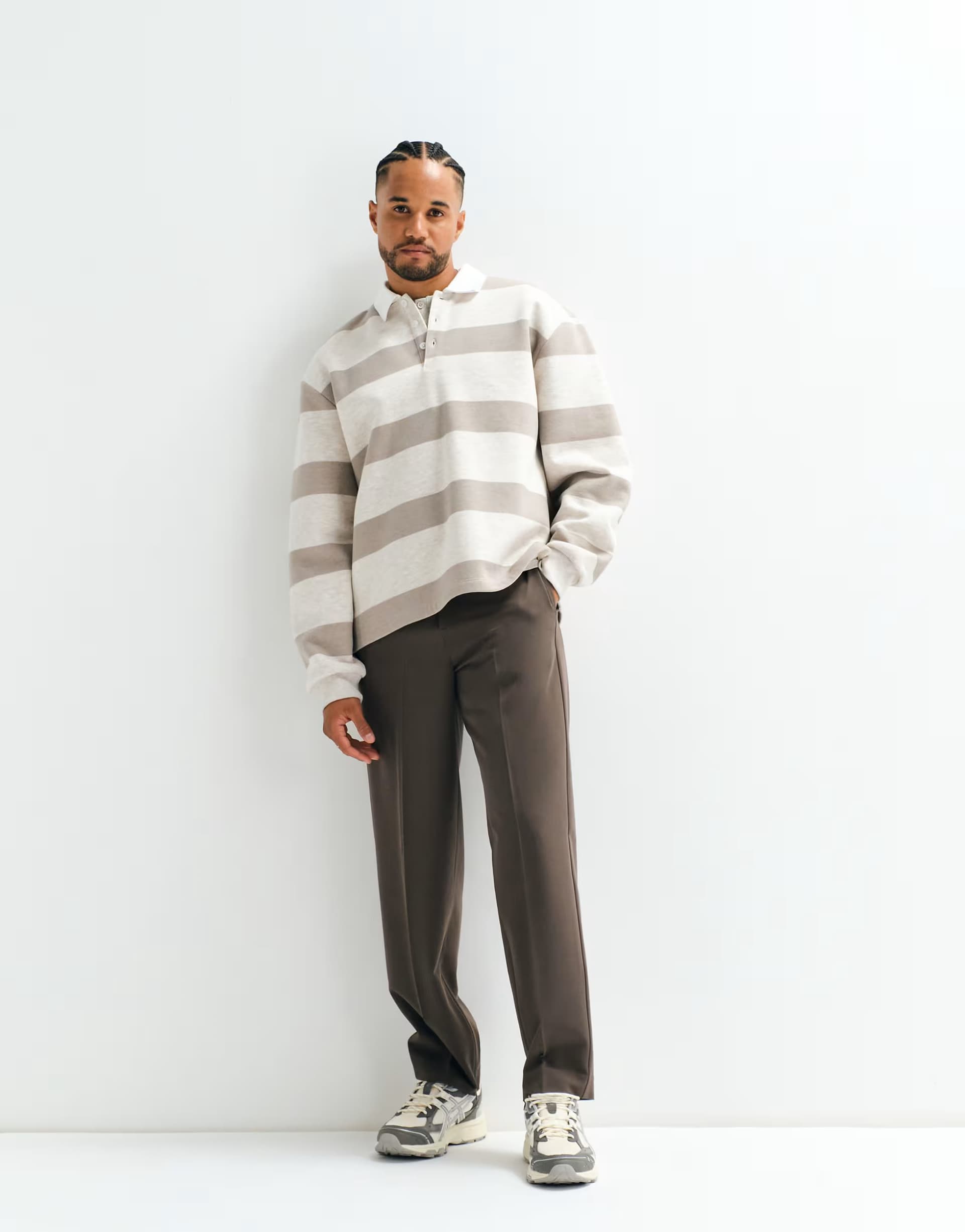ASOS ASOS ADAPTIVE tailored relaxed tapered trousers in brown