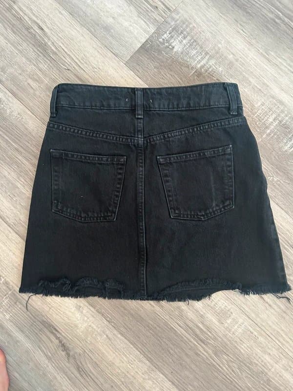 Topshop Topshop Black Denim Mini Skirt Frayed Hem Size UK 8