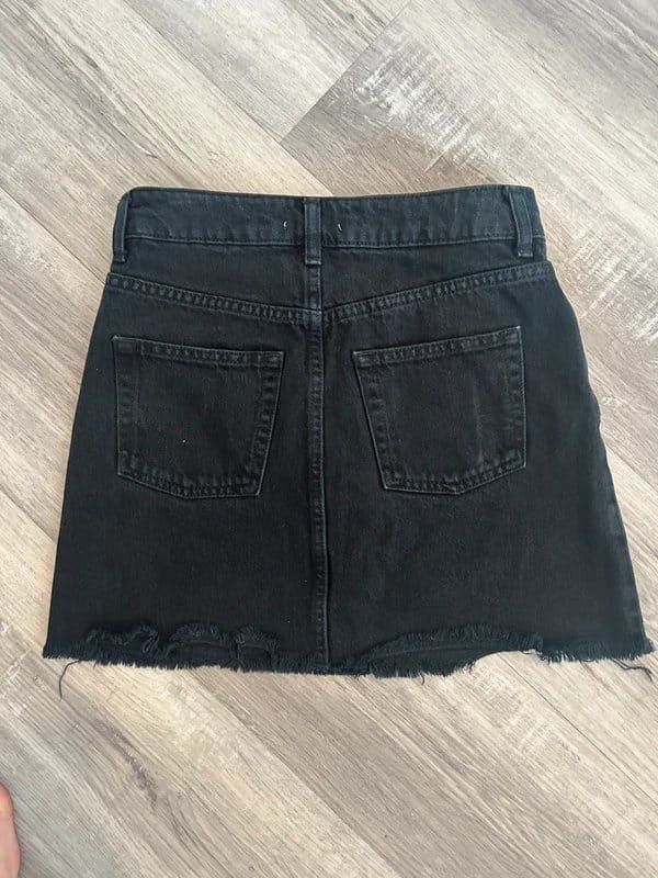 Topshop Topshop Black Denim Mini Skirt Frayed Hem Size UK 8 - 1