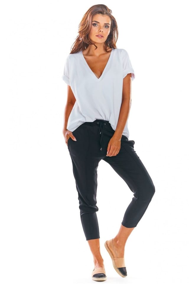 Love Lace Love Lace Women's Tailored Cigarette Trousers With Pleated Waist in Black - 2