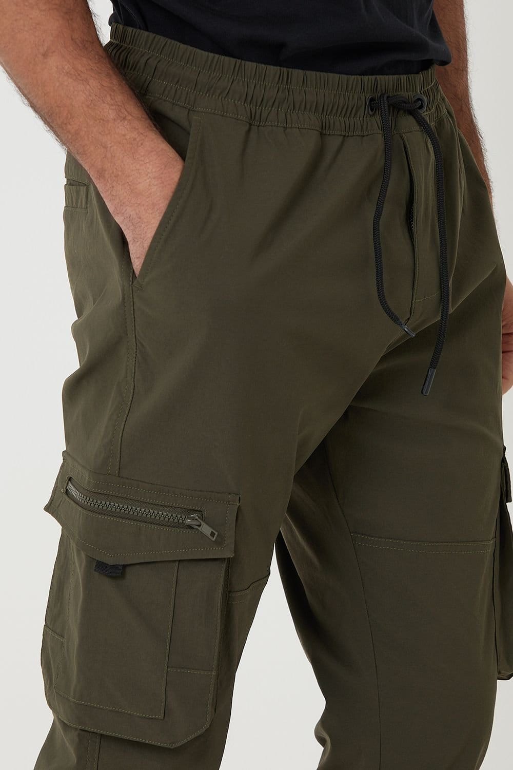 Threadbare Threadbare Men's Slim Fit Stretch Cargo Trousers in Khaki - 4