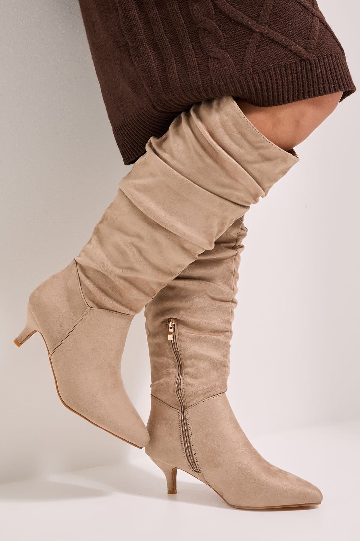 Dorothy Perkins Dorothy Perkins Women's Wide Fit Khloe Faux Suede Kitten Heel Knee High Ruched Boots in Beige
