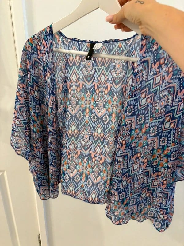 H&M Boho Aztec Print Sheer Kimono Cardigan Cover Up Blue Pink