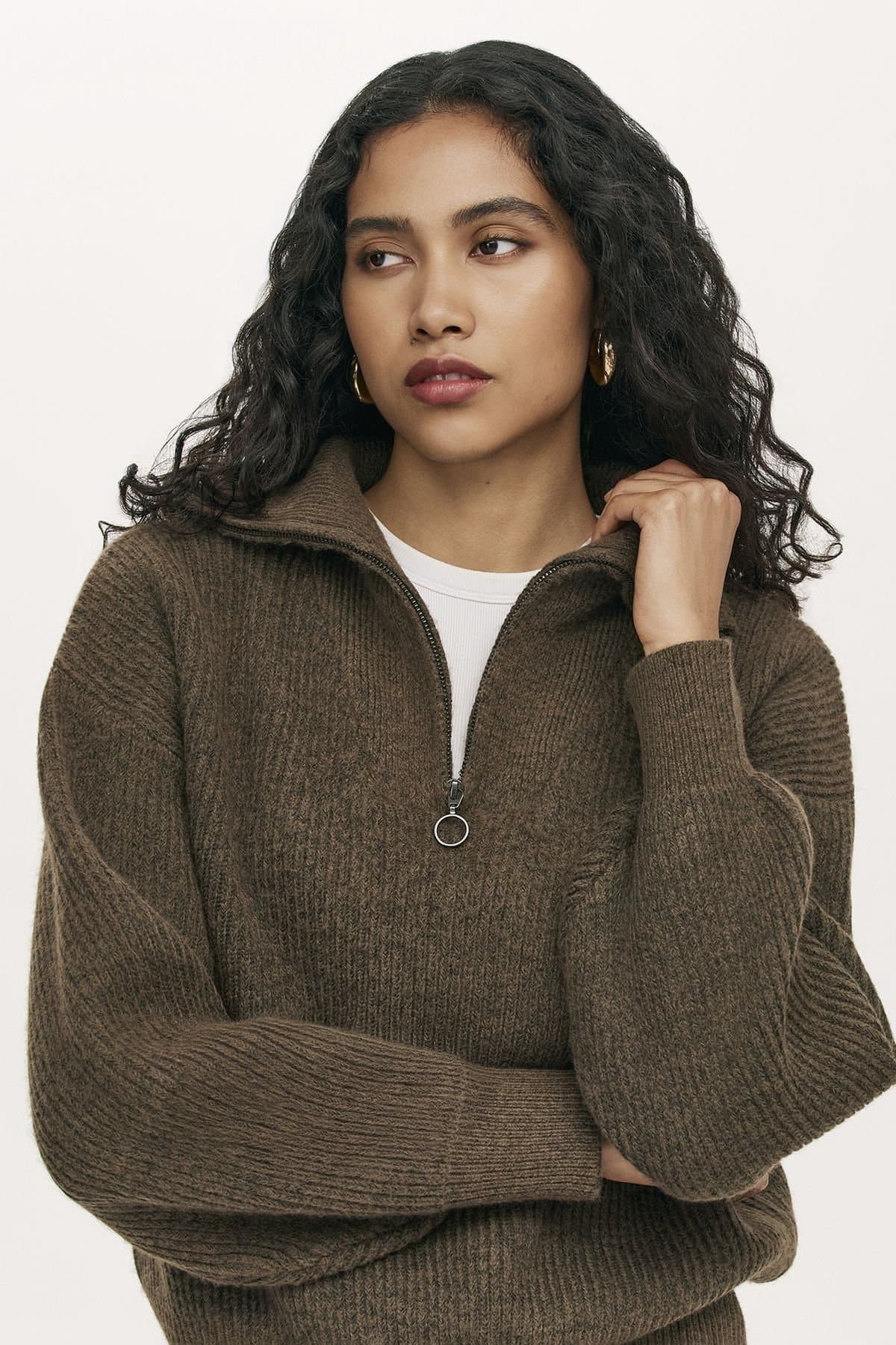 Finery London Finery London Women's Maddy Funnel Neck Half Zip Jumper in Chocolate