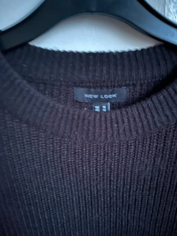 New Look Black short crew neck jumpers