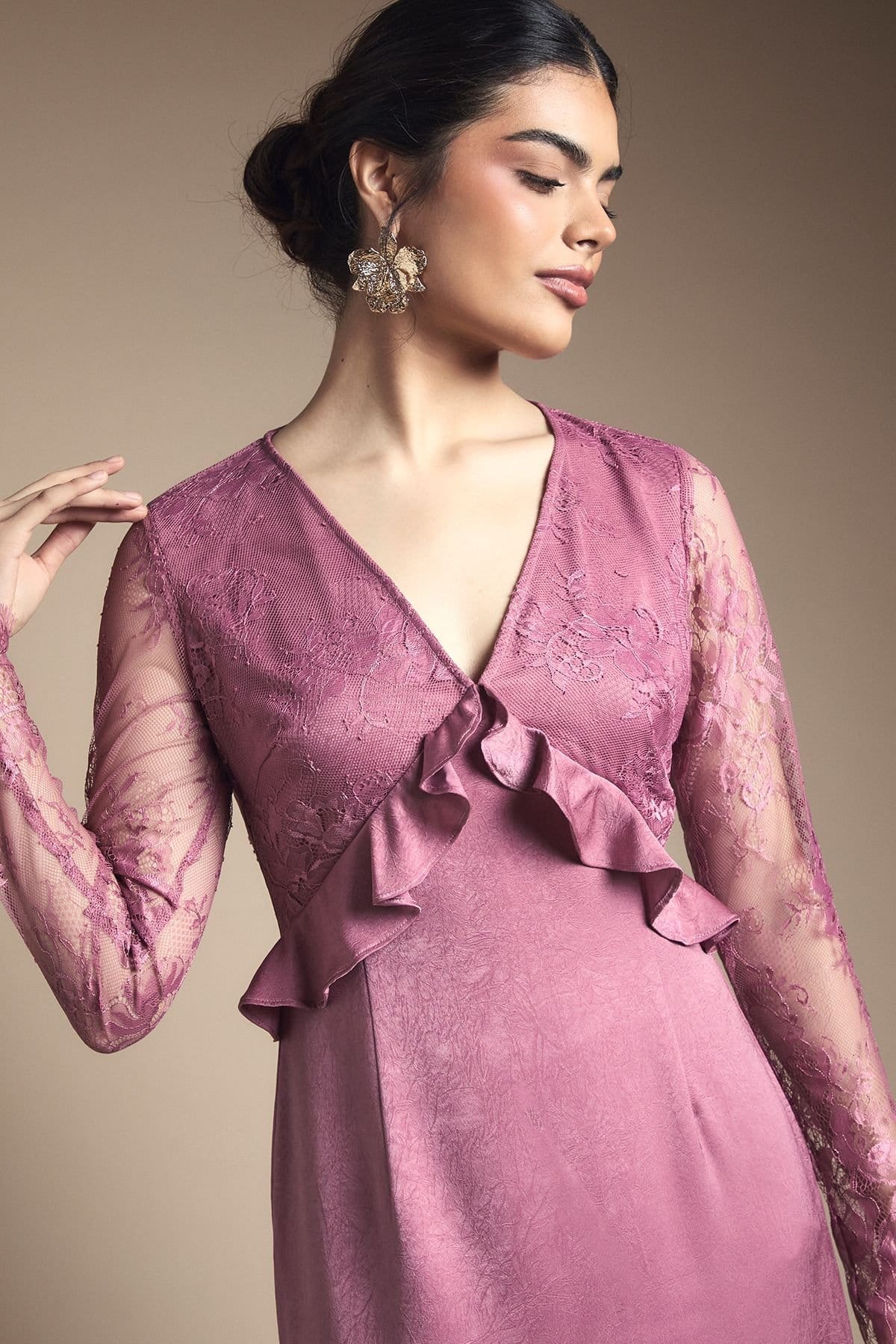 Oasis Oasis Women's Lace Panel Detail Frill Hem Midi Dress in Mauve - 4