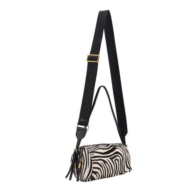 Paul Costelloe Paul Costelloe Women's Leoni Leather Cross Body Bag in Light Sand - 3