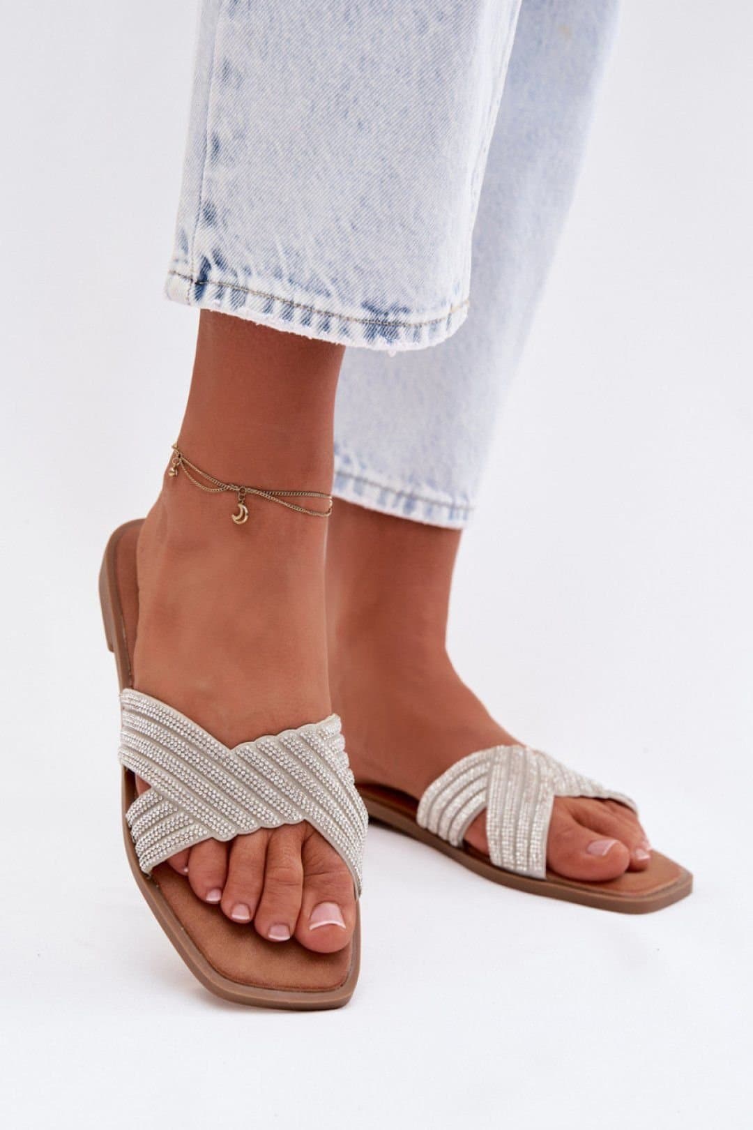 Love Lace Love Lace Women's Everyday Step Flip Flops for Comfort & Easy Beach Walking in Silver