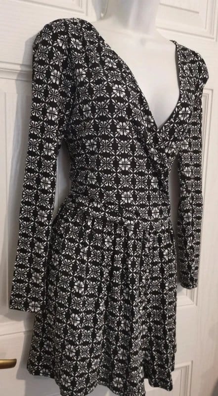 ASOS Black & White Floral Print Playsuit Size 14