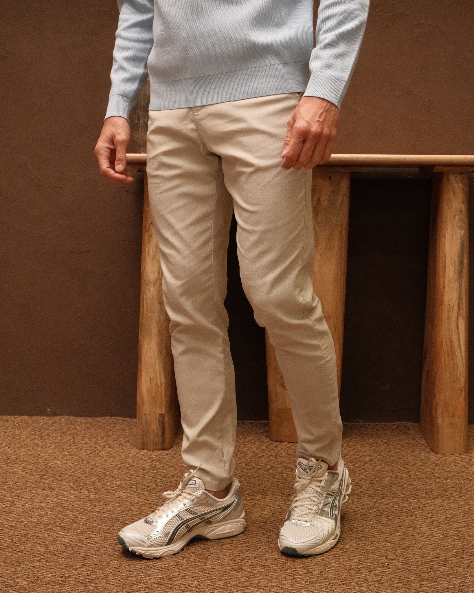 Walker & Hunt Walker & Hunt Men's Smart Pant in Stone - 4