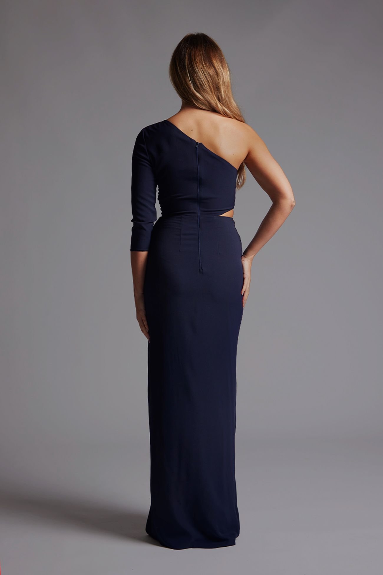 Vesper Vesper Women's One Sleeve Ruched Detail Maxi Dress In Navy - 4