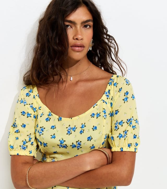 New Look Women's Light Yellow Crepe Ditsy Tie Back Playsuit New Look - 3