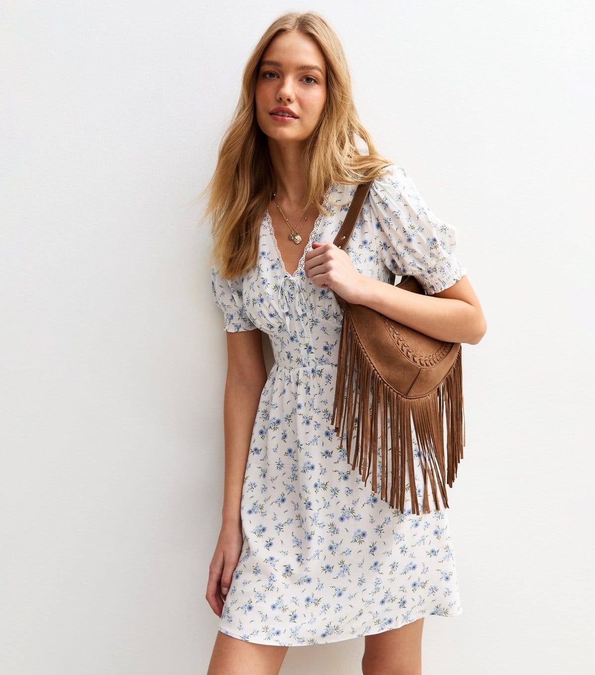 New Look Women's Cream Floral Print Lace Trim Mini Dress New Look - 4