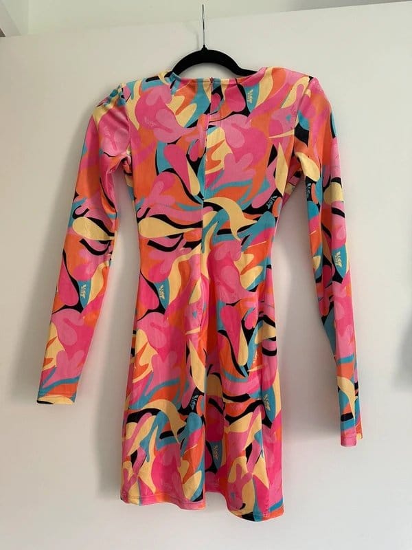 Bershka Bershka velvet bright printed bodycon dress with ring detail in multicolor RRP £27.99 - 1