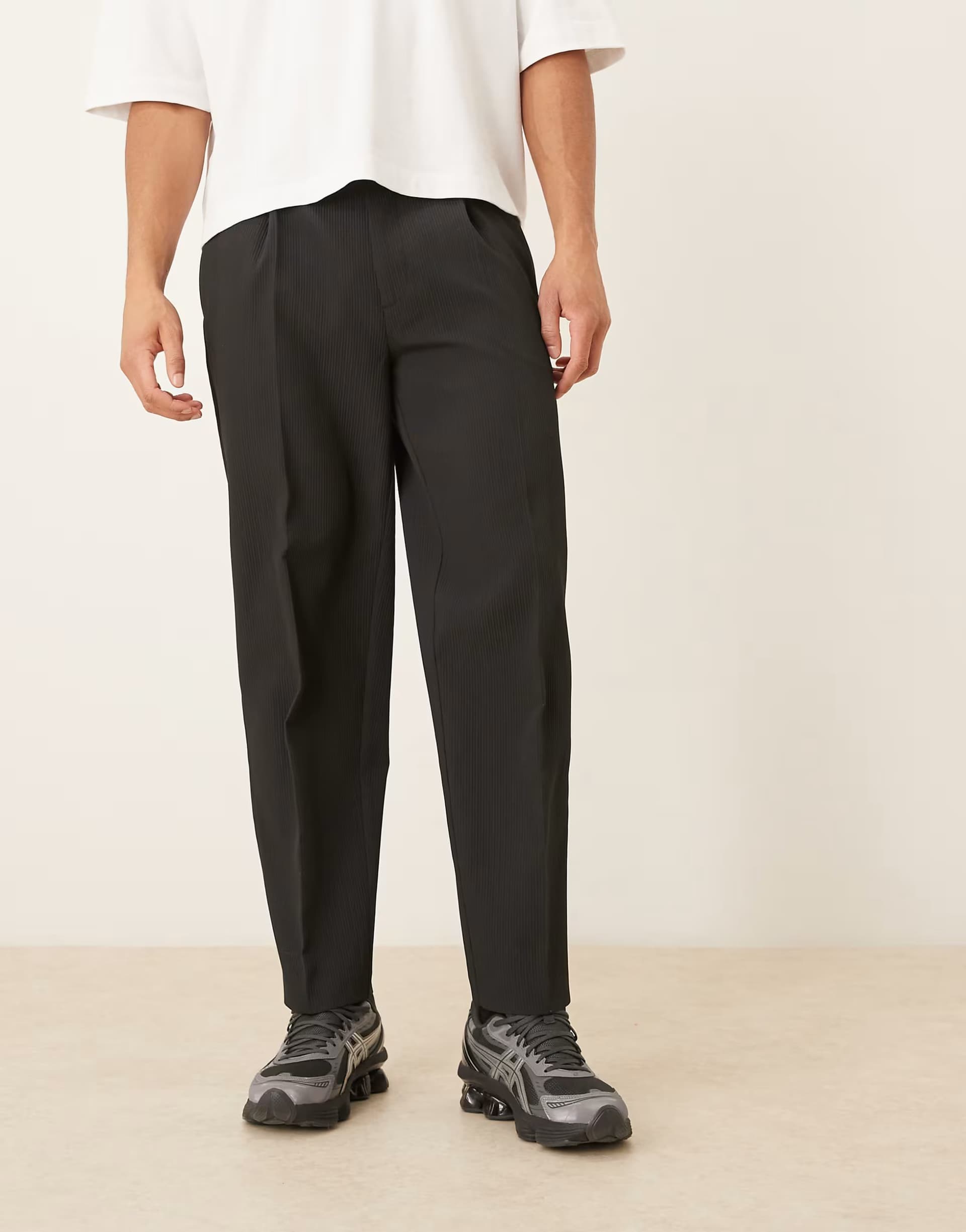 ASOS ASOS DESIGN tailored pleated oversized tapered trousers in black texture