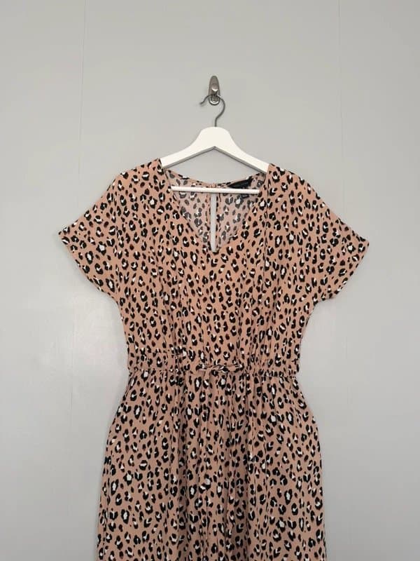 New Look New Look Pink Leopard Print Wide Leg 3/4 length Jumpsuit UK 10 Tie Waist