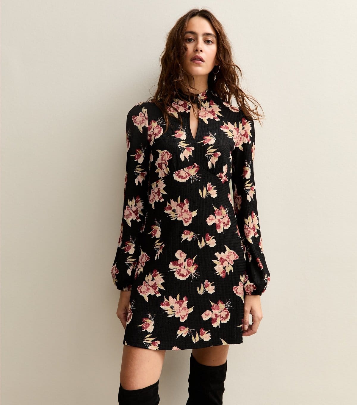 New Look Black Floral Keyhole Mini Dress