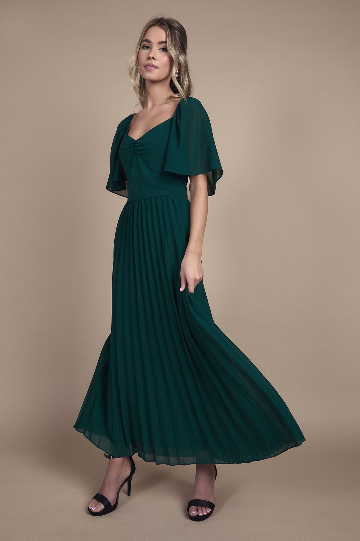Coast Coast Women's Teen Pleated Georgette Angel Sleeve Bridesmaid Dress in Emerald - 4