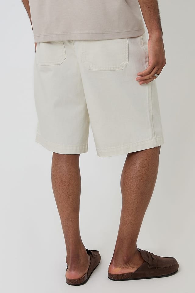 Threadbare Threadbare Men's Baggy Fit Denim Shorts in Natural - 2
