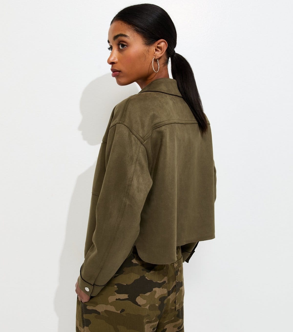 New Look Women's Light Khaki Faux Suede Boxy Shacket New Look - 4