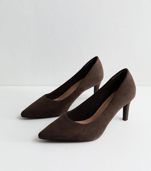 New Look Women's Wide Fit Dark Brown Faux Suede Court Shoes Vegan New Look - 2