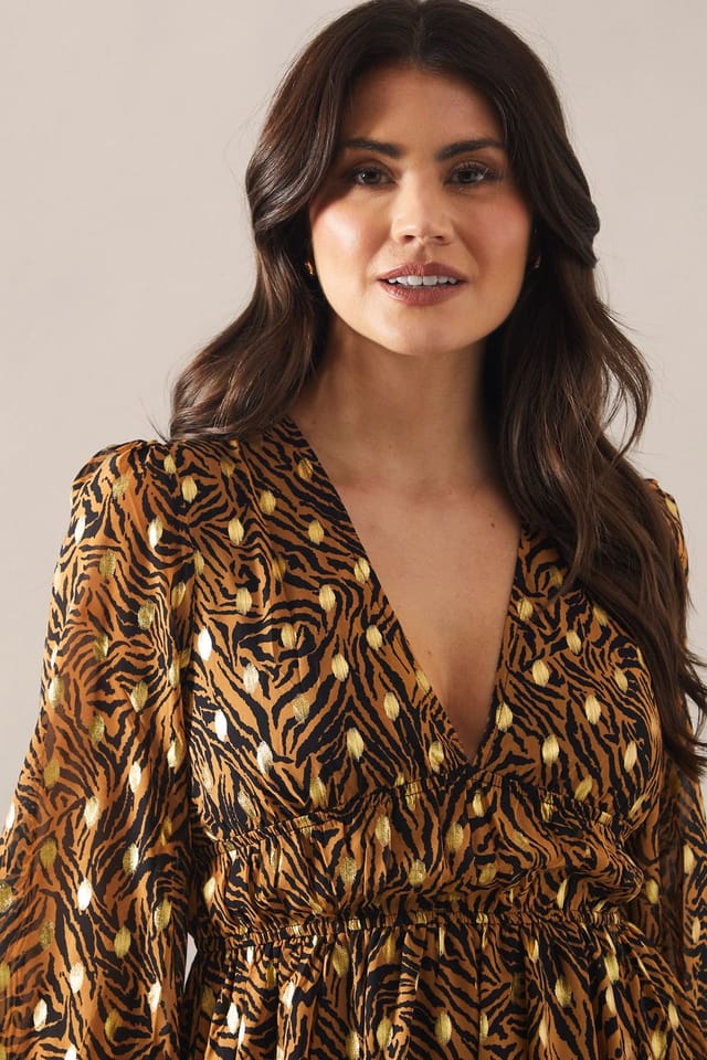 Wallis Wallis Women's Printed Blouson Sleeve Metallic Mini Dress in Animal - 2