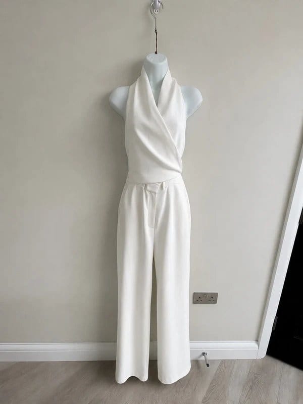 Reiss * NEW * (with tags) Reiss White Carmen Halter Neck Linen Blend Jumpsuit in White- RRP €345 -UK 8 - 1