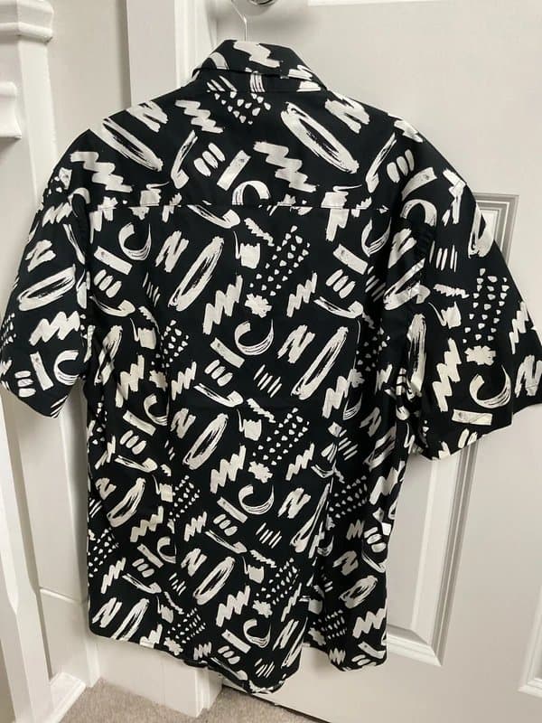 ASOS Design ASOS men’s black and white print shirt size m