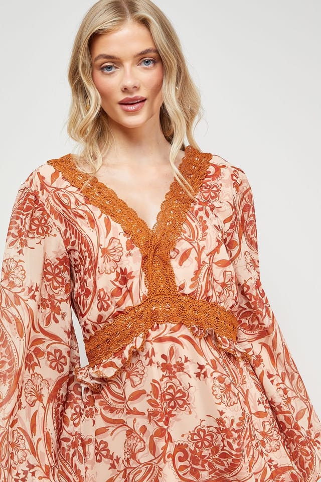 Oasis Oasis Women's Printed Lace Detail Volume Boho Maxi Dress in Floral - 3