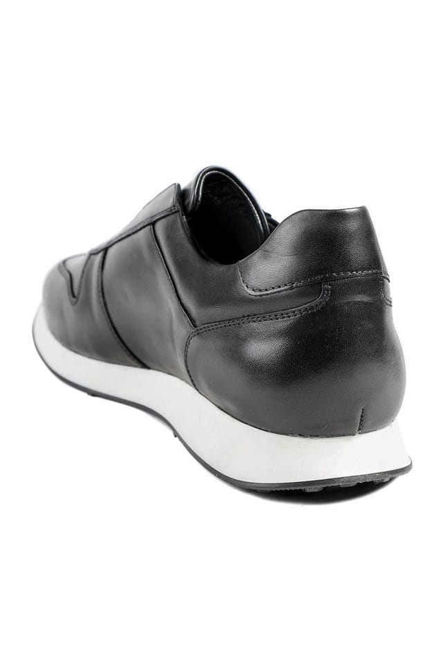 Jones Bootmaker Jones Bootmaker Men's Taccino Leather Slip On Trainers in Black - 3