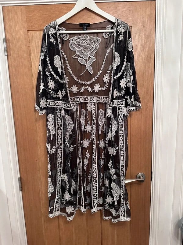 New Look Black and White Embroidered Kimono