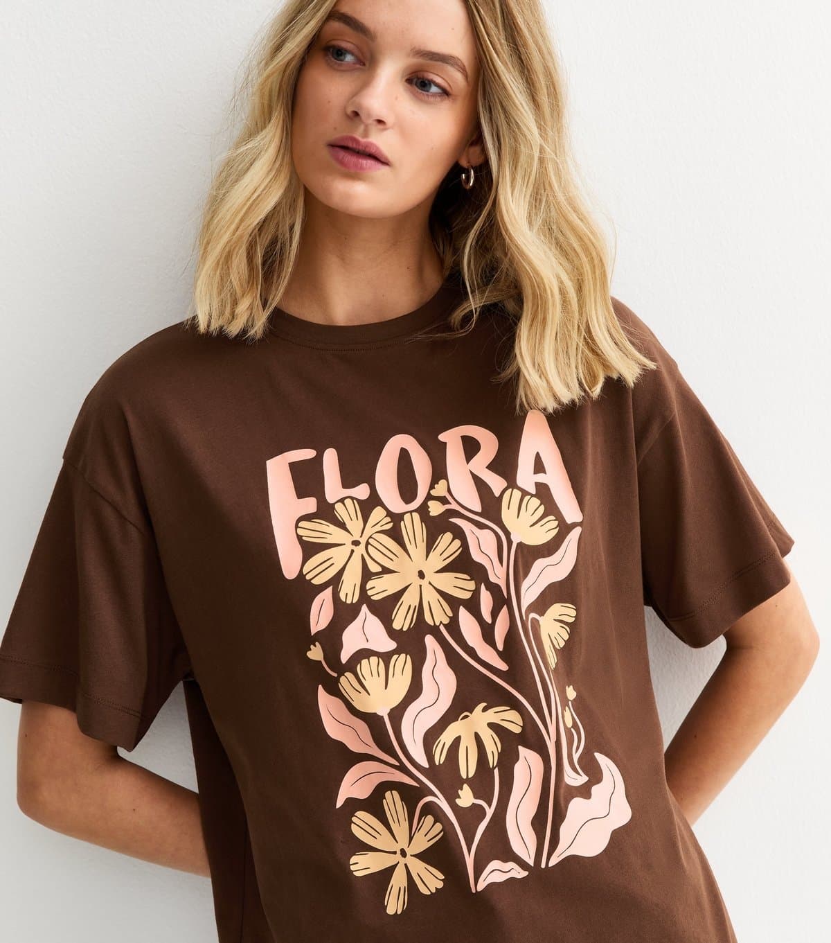 New Look Women's Dark Brown Flora Print Oversized T-Shirt New Look