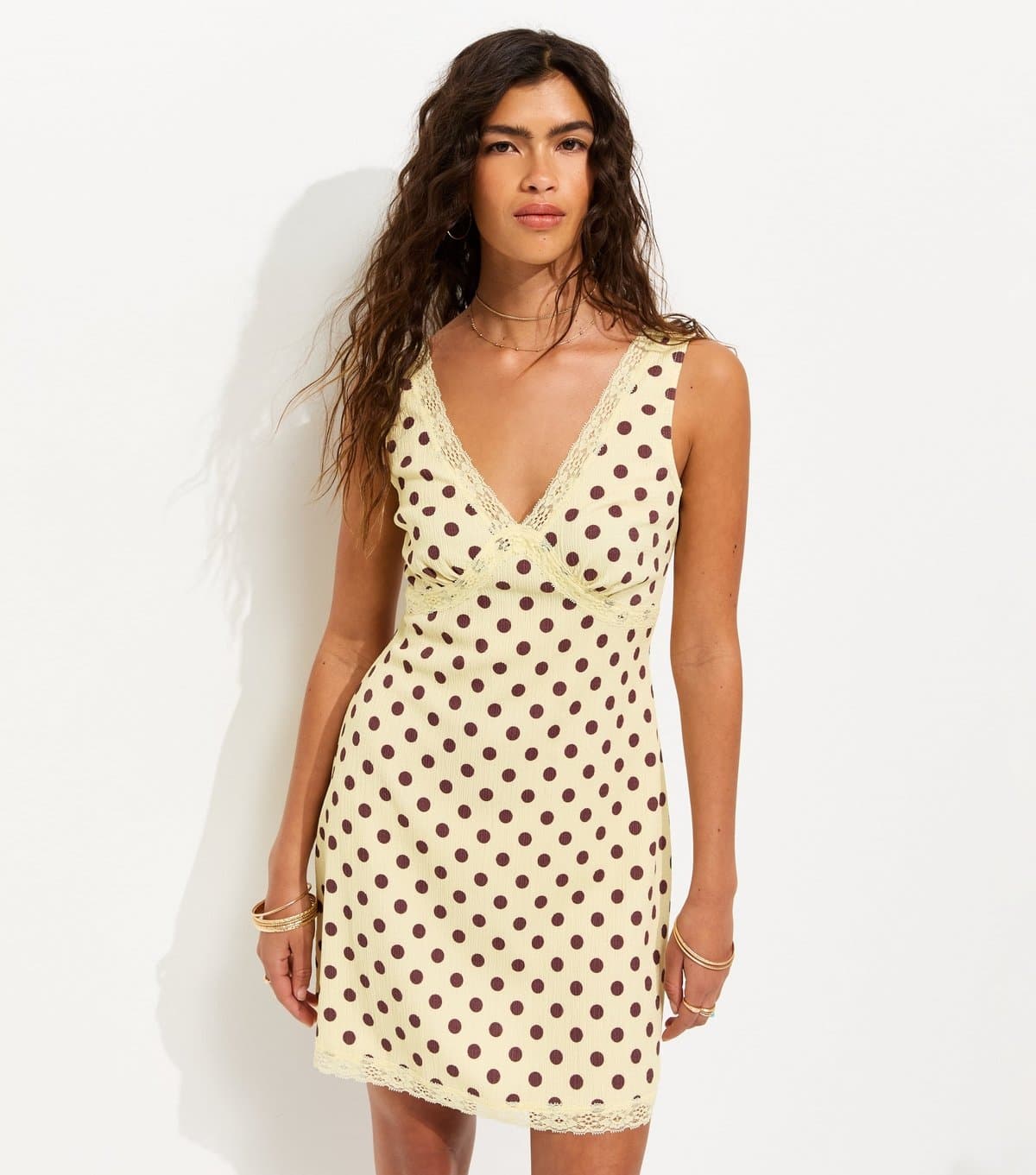 New Look Women's Light Yellow Crinkled Polka Dot Sleeveless Mini Dress New Look