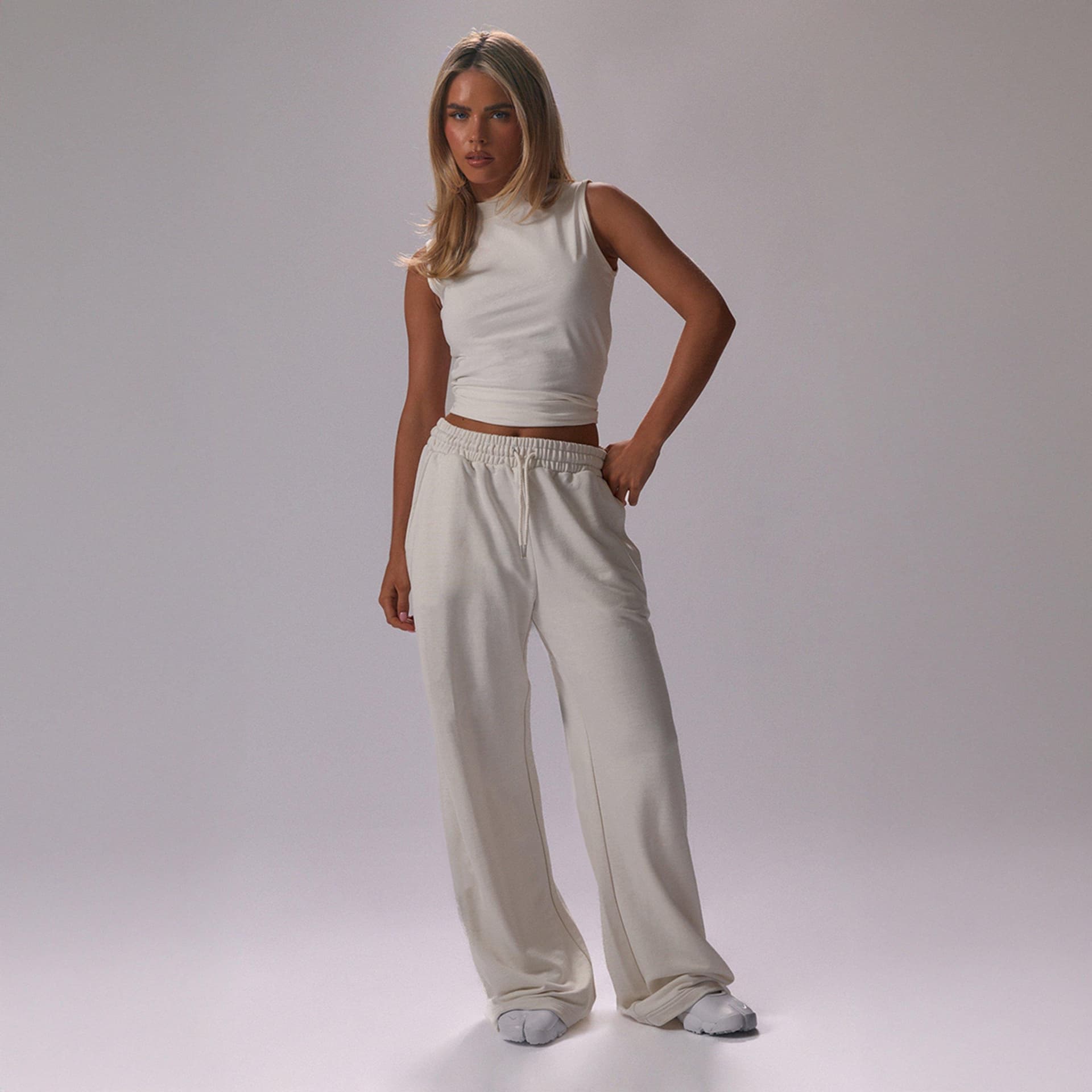 EGO Low Rise Drawstring Waist Wide Leg Joggers In White, Women's Size UK 6
