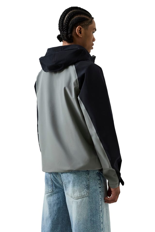 Reebok Reebok Men's Rodden Windrunner in Grey - 2