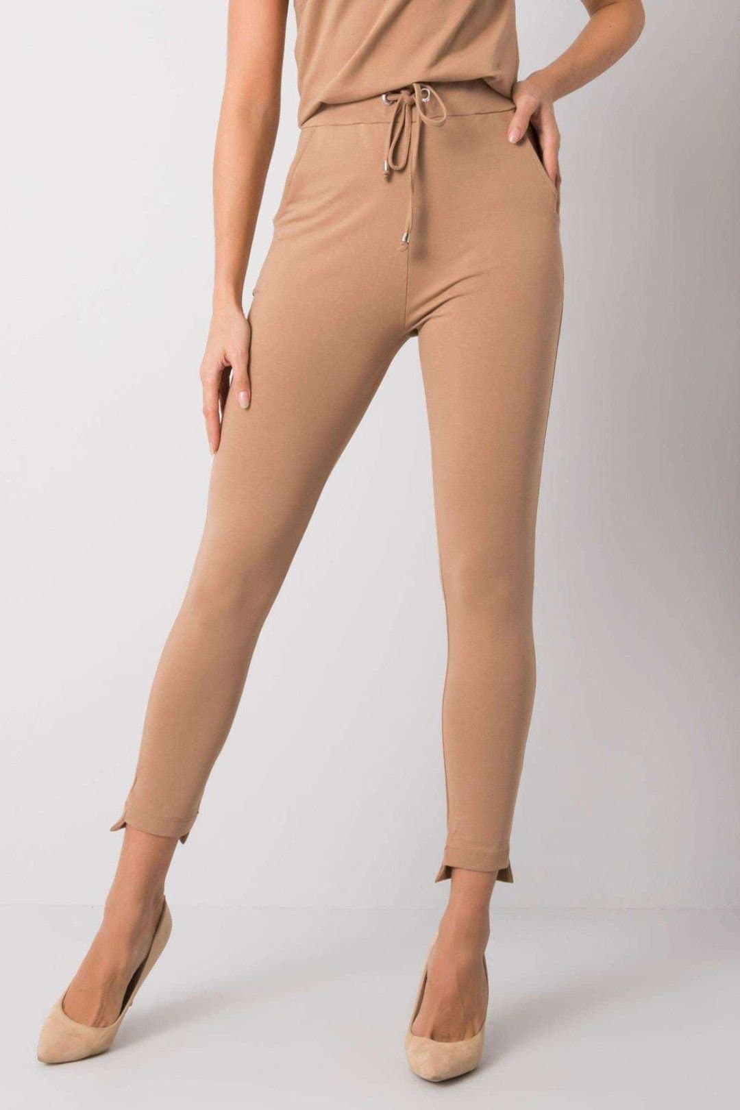 Love Lace Love Lace Women's Tie Waist Tapered Sweatpants with Side Pockets in Camel