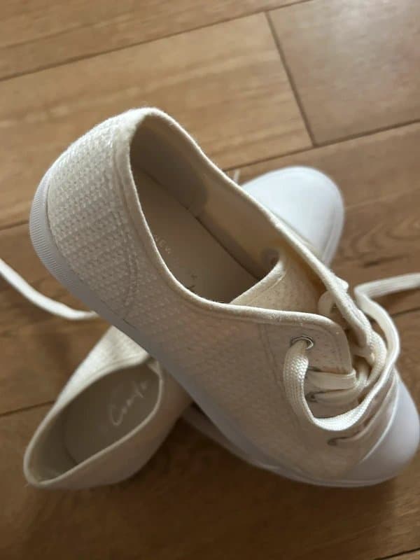 New Look Nearly new lace up shoes
