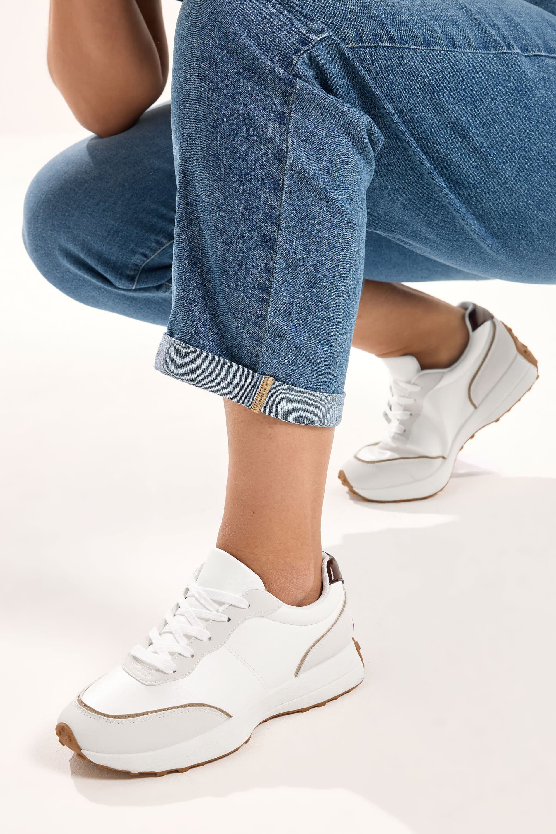 Yours White Faux Leather Runner Trainers In Extra Wide Eee Fit
