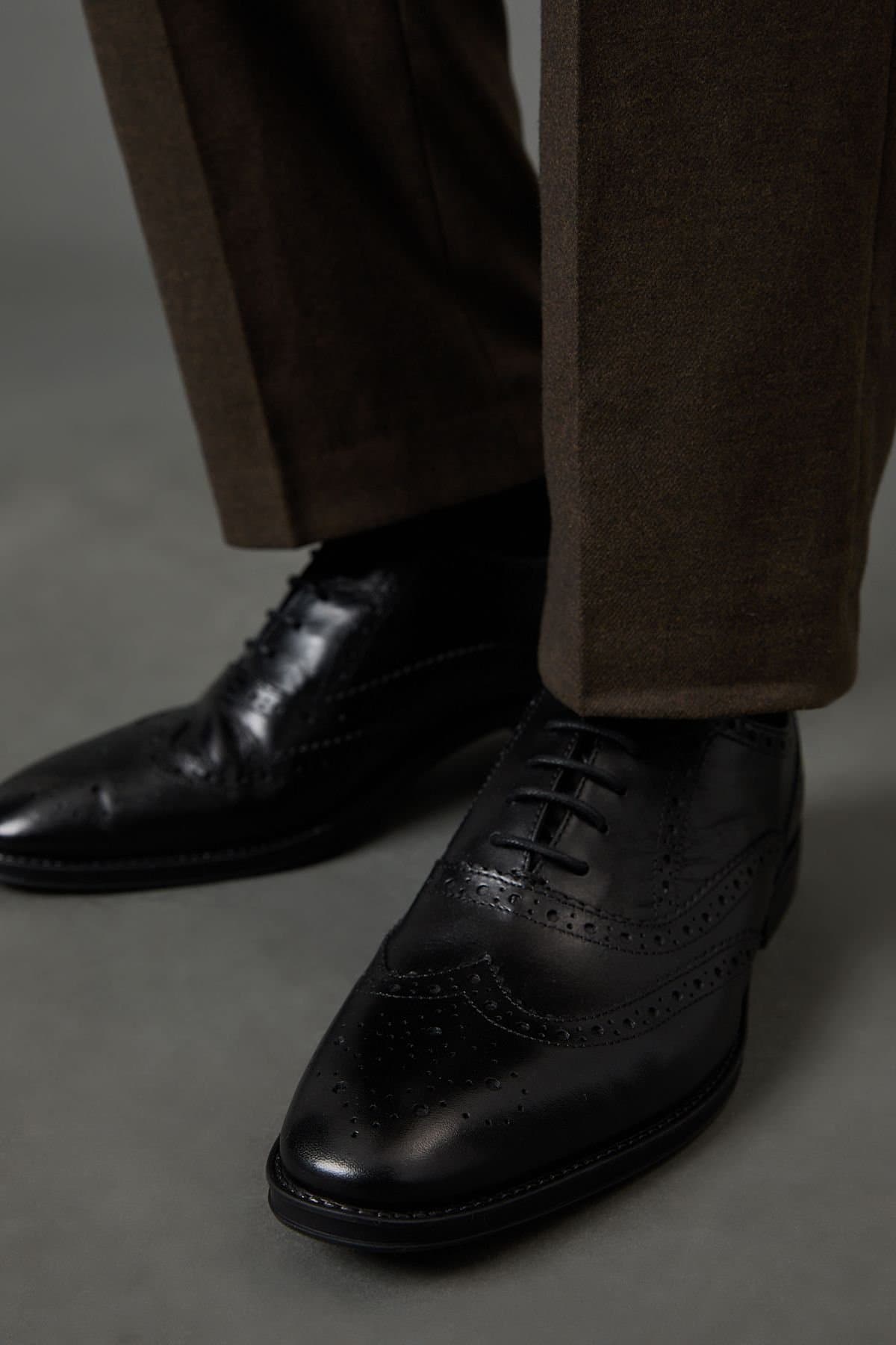 Burton Burton Men's Black Leather Smart Oxford Brogue Shoes