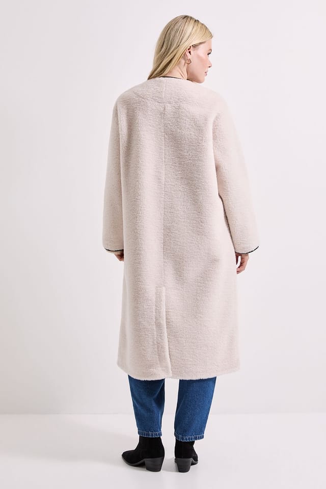 Dorothy Perkins Dorothy Perkins Women's Toggle PU Detail Borg Coat in Cream - 3